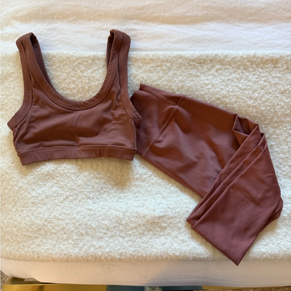Alo airlift / wellness bra SET